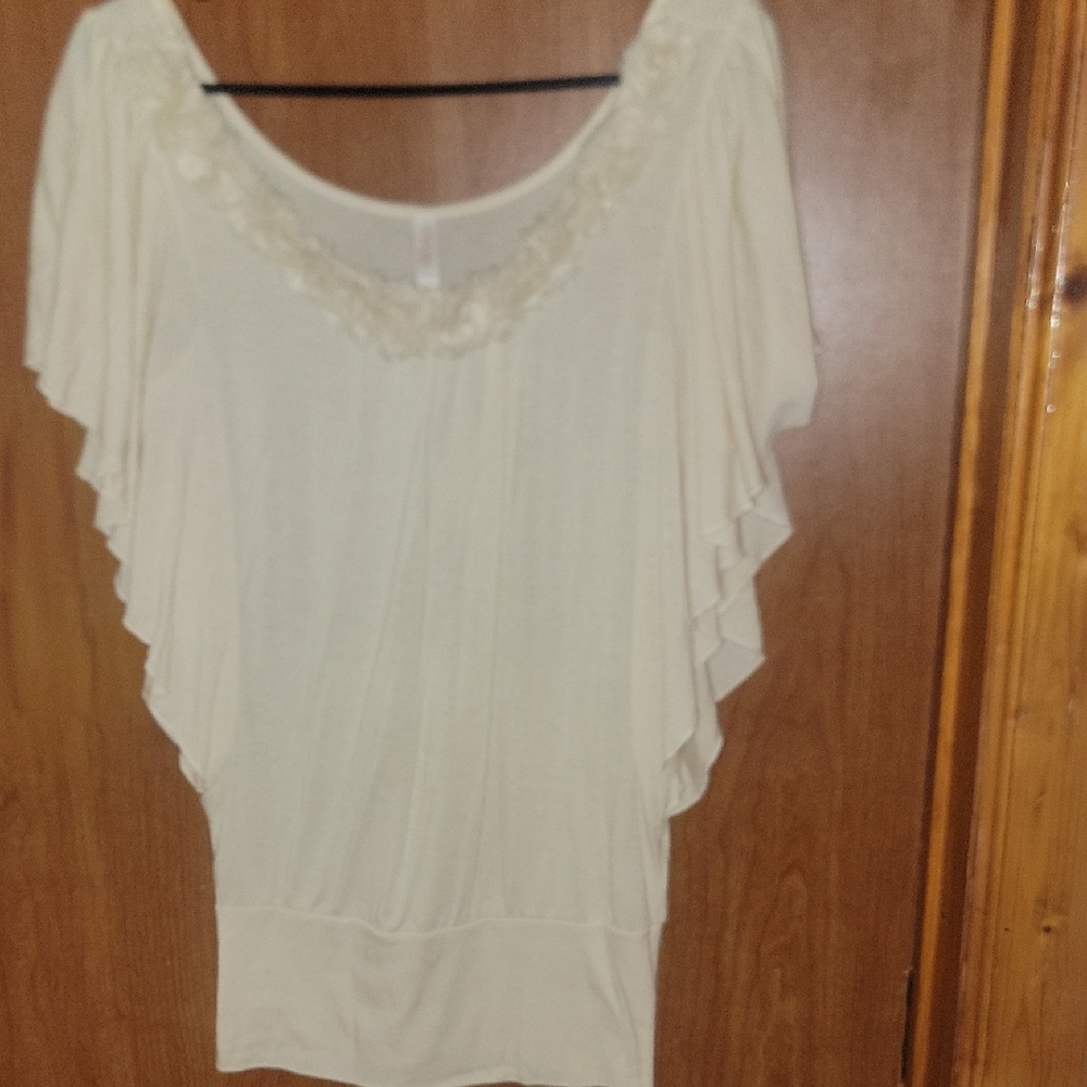 Xhilaration Cream Flutter Sleeve Ruffled Blouse